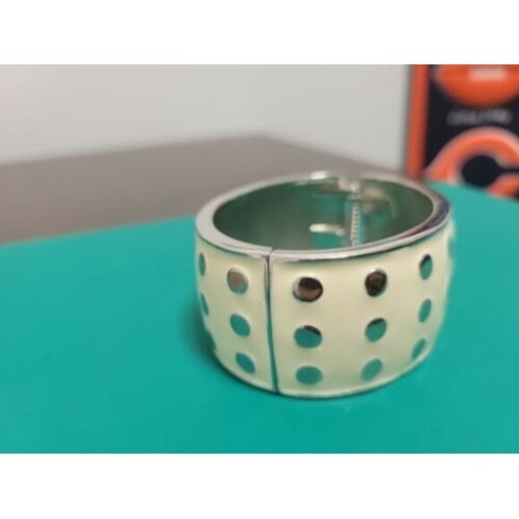 Vintage Ivory Enamel SilverTone Polka Dot Patterned Clamper Bangle Bracelet - Picture 4 of 8